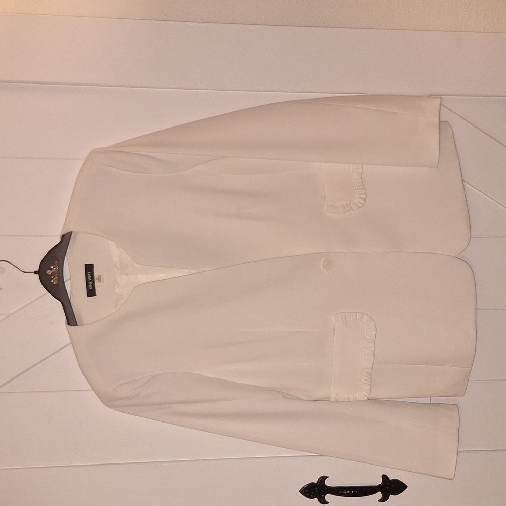 Cream Color Blazer Size 14
